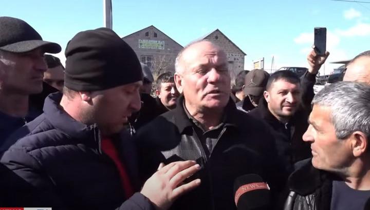 Երևի Փաշինյանը ցանկանում է «հերոսացնել» մարտունեցի «խոպանչիներին», դրա համար էլ նրանց հարկի տակ է դնում․ «Փաստ»