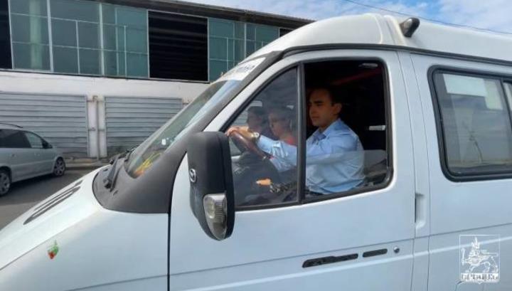 Ավինյանը՝ «հուսահատության գազելի» ղեկին