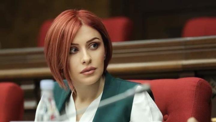 «Արցախը արժեք է, ոչ թե՝ բեռ»․ այս հարցազրույցի հաջորդ օրը նախագահը կալանավորվեց․ Ագնեսա Խամոյան