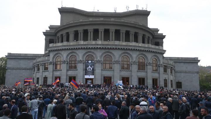 Հա­կա­նի­կո­լա­կան կոն­սո­լի­դա­ցի­ան Ար­ցա­խի փրկու­թյան ու ՀՀ-ում պե­տու­թյուն ունե­նա­լու կոն­սո­լի­դա­ցիա է. «Փաստ»