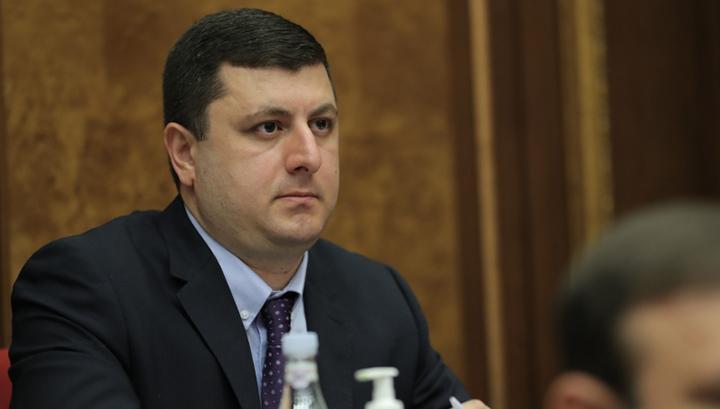 3 գլխավոր ուղղություն, որ պետք է «կարգի բերվի» իշխանափոխությունից հետո. Տիգրան Աբրահամյան