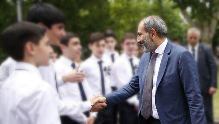 «Նոր Հայաստանը» թաղեց 2019-ի շրջանավարտներից հազարներին, այսօր կրկին նոր Հայաստանի նույն ղեկավարը շնորհավորում է․ Գագիկ Ասատրյան