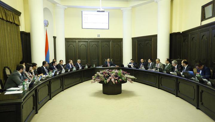 Կառավարությունը լուծարեց «02» շաբաթաթերթը