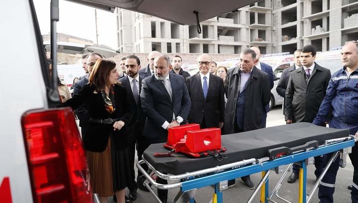 Կարևոր գործերը կսպասեն, պատկան մարմինները շտապօգնության մեքենաների ձեռբերումով են հրճվում. «Ժողովուրդ»