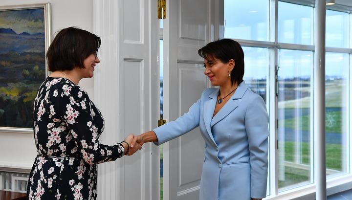 Աննա Հակոբյանը շրջագայում է Իսլանդիայով