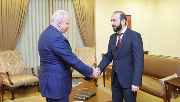 ՀՀ ԱԳ նախարարը Լեռնային Ղարաբաղում իրավիճակը քննարկել է ԵԱՀԿ Մինսկի խմբի համանախագահ երկրների դեսպանների հետ