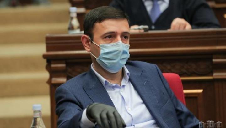 Իմքայլական պատգամավորը պարզաբանում է