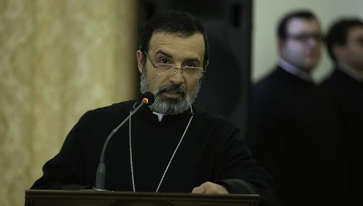 Մի՛ նմանվեք այն բաշիբոզուկներին, որ դարեր շարունակ երազեցին ավիրել մեր Սրբություն Սրբոցը. Տեր Հովել Օհանյան