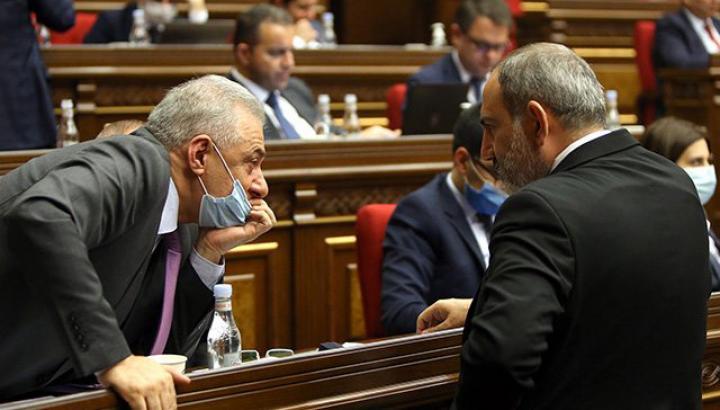 Վաղարշակ Վառնազիչի «վոյաժները» Մոսկվայում` Փաշինյանի այցին ընդառաջ․ «Իրավունք»