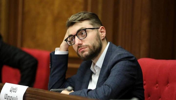 Արեն Մկրտչյանը՝ փոխնախարա՞ր․ «Ժողովուրդ»