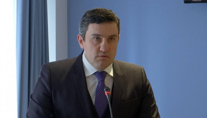 Շատ ավելի կարևոր է, թե ով և ում հրամանով է նիկոլին տվել պետական գաղտնիք համարվող ականապատման քարտեզը. Ղազինյան