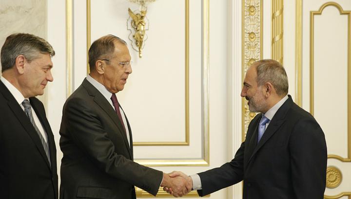 Ալեն Սիմոնյանը հաստատեց Լավրովի ասածներն ու Փաշինյանի արածները․ 7or.am