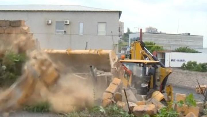 Բուսաբանական այգու տարածքում ինքնակամ կառույցներ են քանդվել