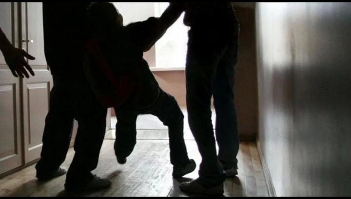 Բուժքույրն ու դաստիարակը պարբերաբար ֆիզիկական բռնության ու դաժան ծեծի են ենթարկել երեխաներին