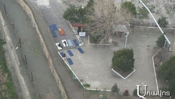 Հիվանդ դատապարտյալները գիշերել են բակում. aravot.am