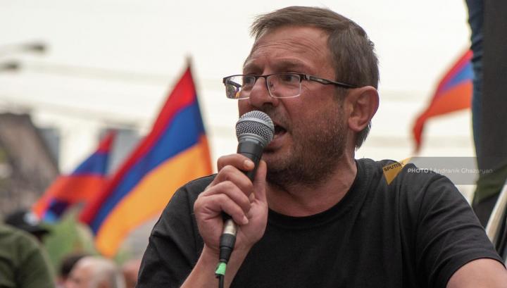 Ոստիկանապետը, քննչականի պետը, հակակոռուպցիոնի պետը կարող են աշխատանքից դուրս գալ. Գեղամ Մանուկյան