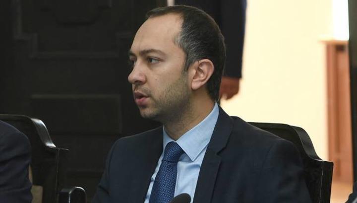 Էդուարդ Աղաջանյանը պատրաստվում է հեռանալ Հայաստանից. «Ժողովուրդ»